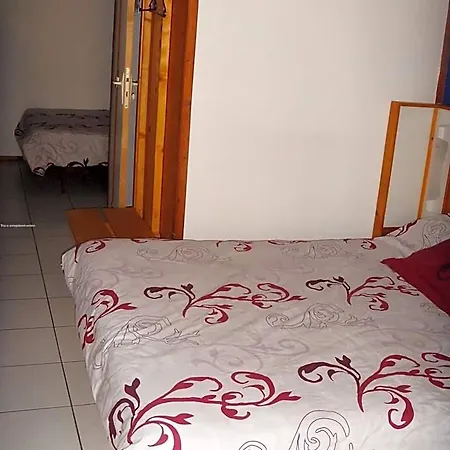 מלון Hotel Eco Logis - L'Impiade