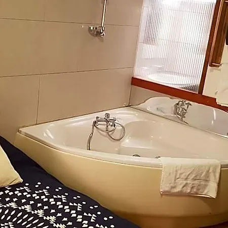 Hotel Eco Logis - L'Impiade Séméac