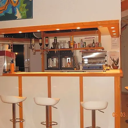 מלון Hotel Eco Logis - L'Impiade