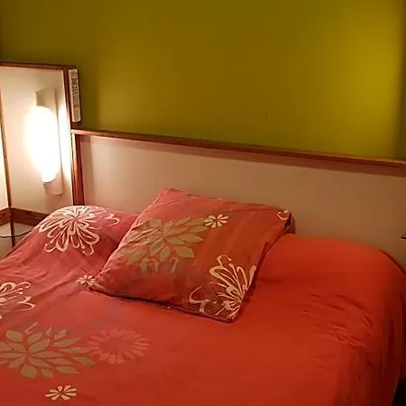 מלון Hotel Eco Logis - L'Impiade