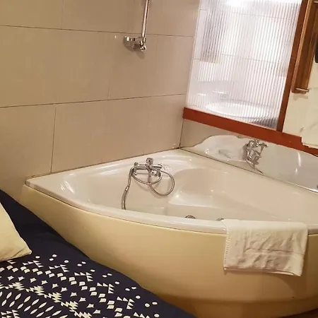 Hotel Eco Logis - L'Impiade Séméac